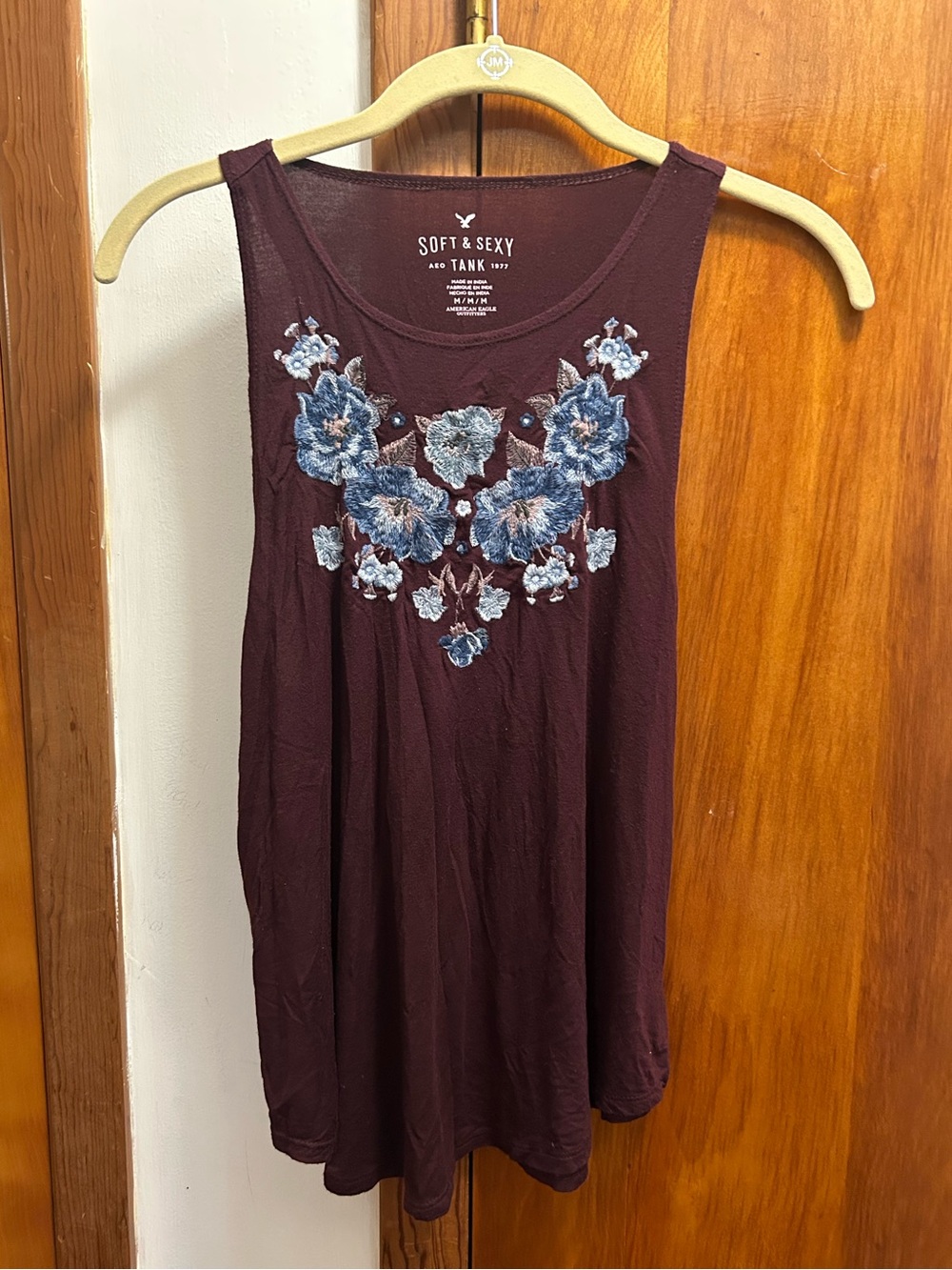 Wine Tank with Blue Floral Embroidery